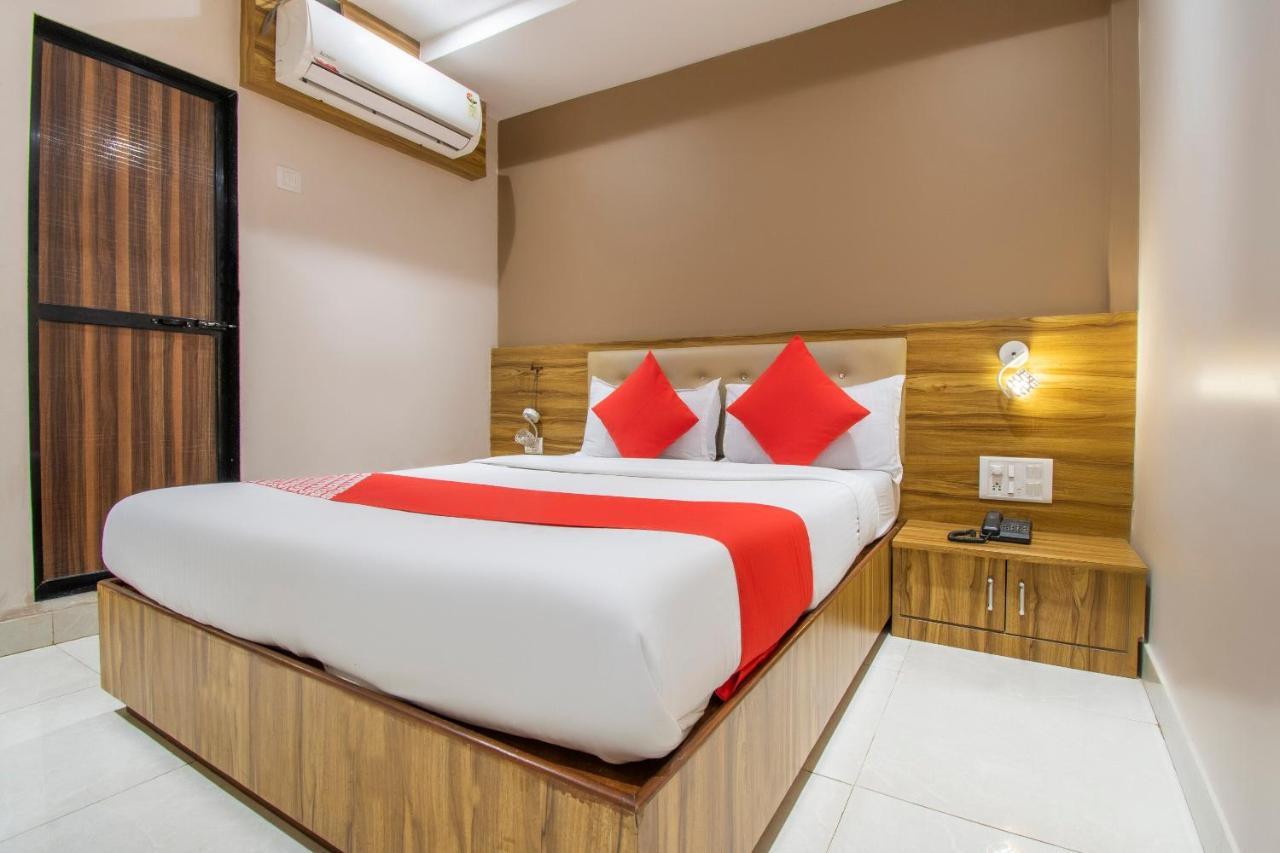 Oyo 69377 Hotel Ruby Mumbai Exteriör bild