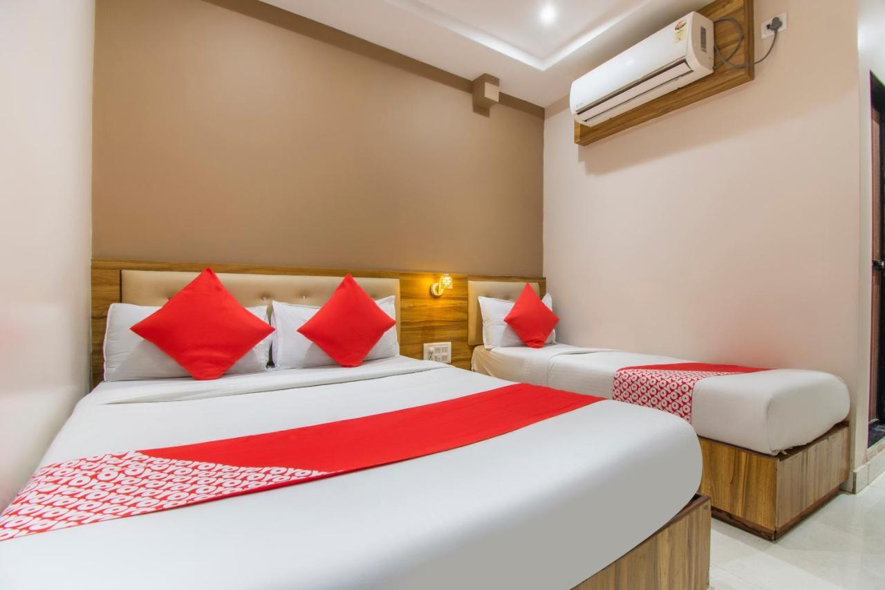 Oyo 69377 Hotel Ruby Mumbai Exteriör bild