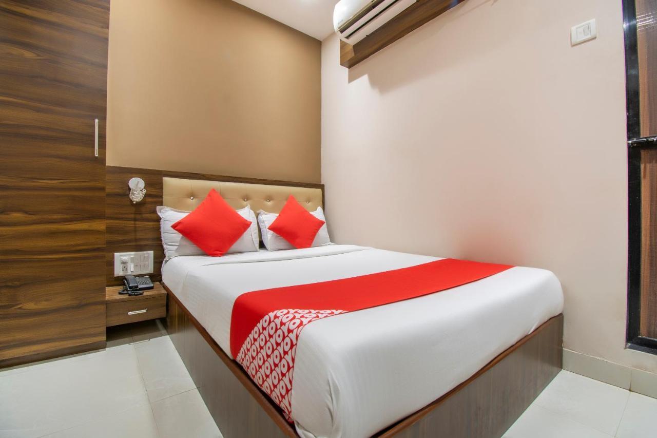 Oyo 69377 Hotel Ruby Mumbai Exteriör bild