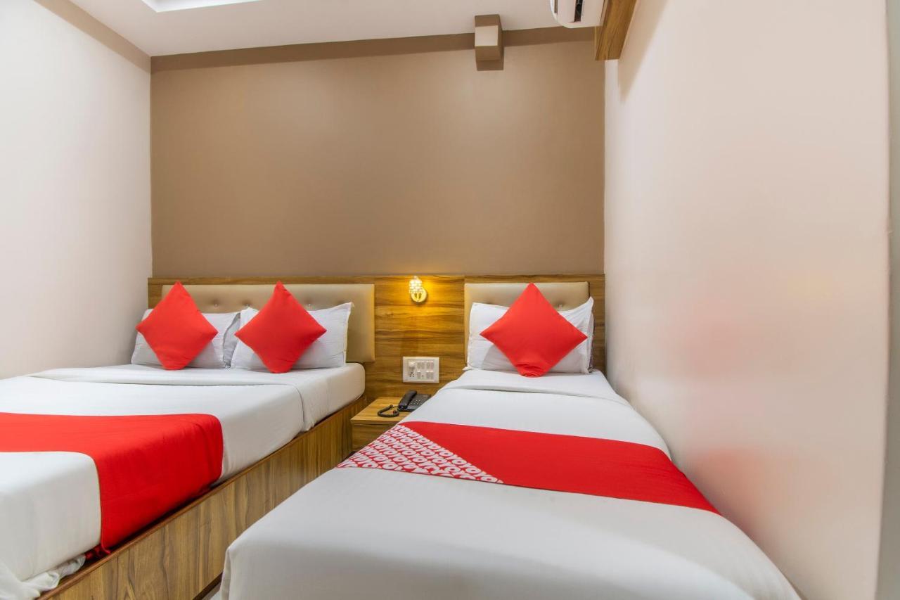 Oyo 69377 Hotel Ruby Mumbai Exteriör bild