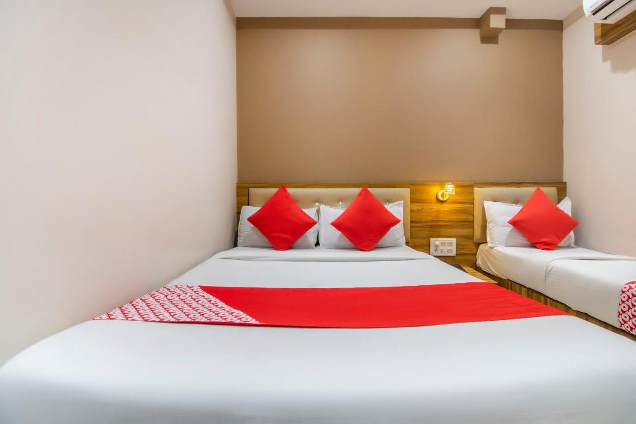 Oyo 69377 Hotel Ruby Mumbai Exteriör bild